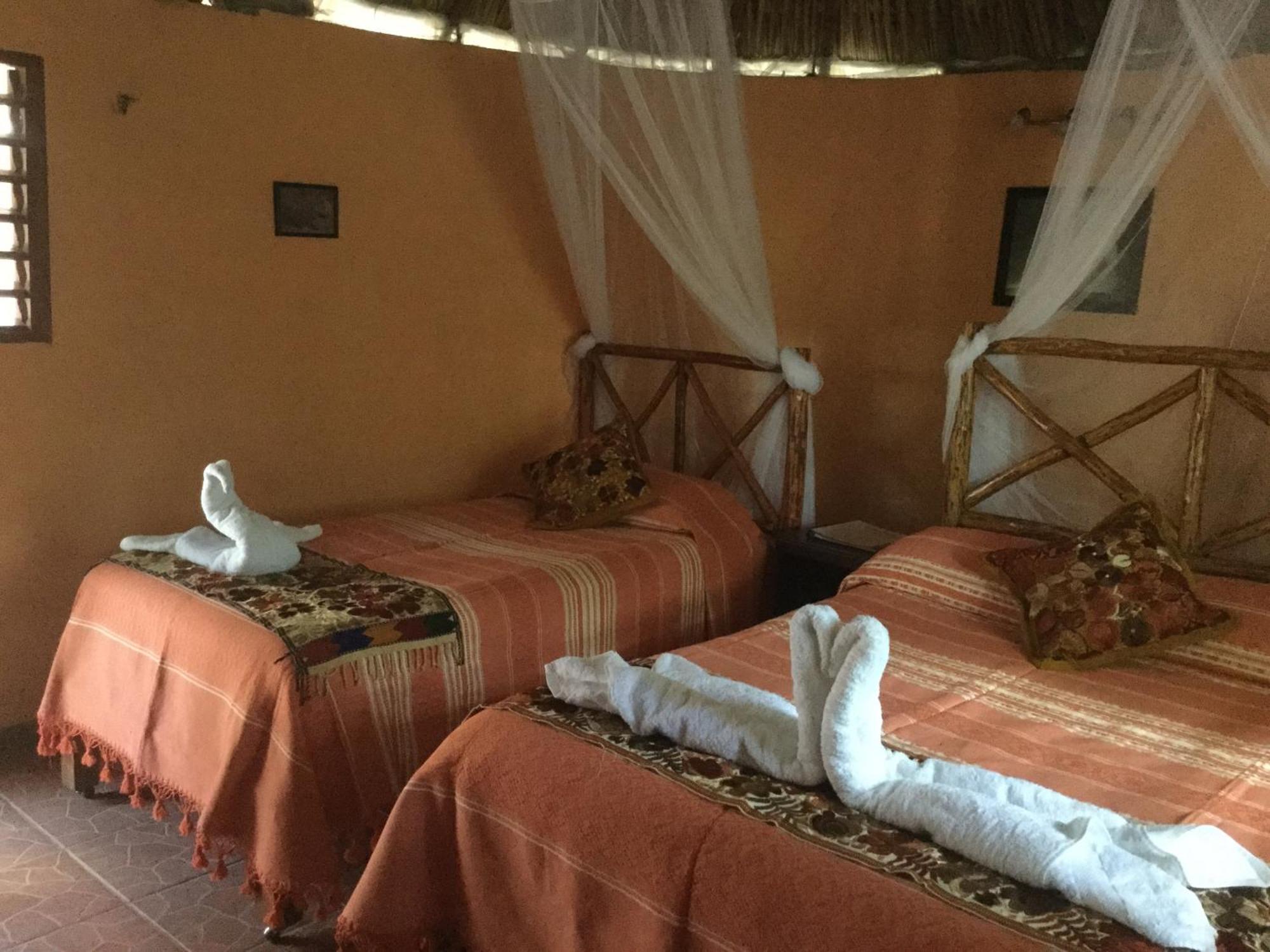 The Pickled Onion B&B And Restaurant Uxmal Santa Elena Стая снимка