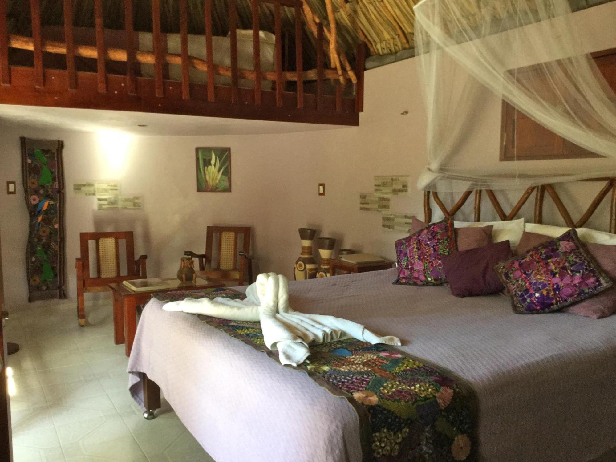 The Pickled Onion B&B And Restaurant Uxmal Santa Elena Стая снимка
