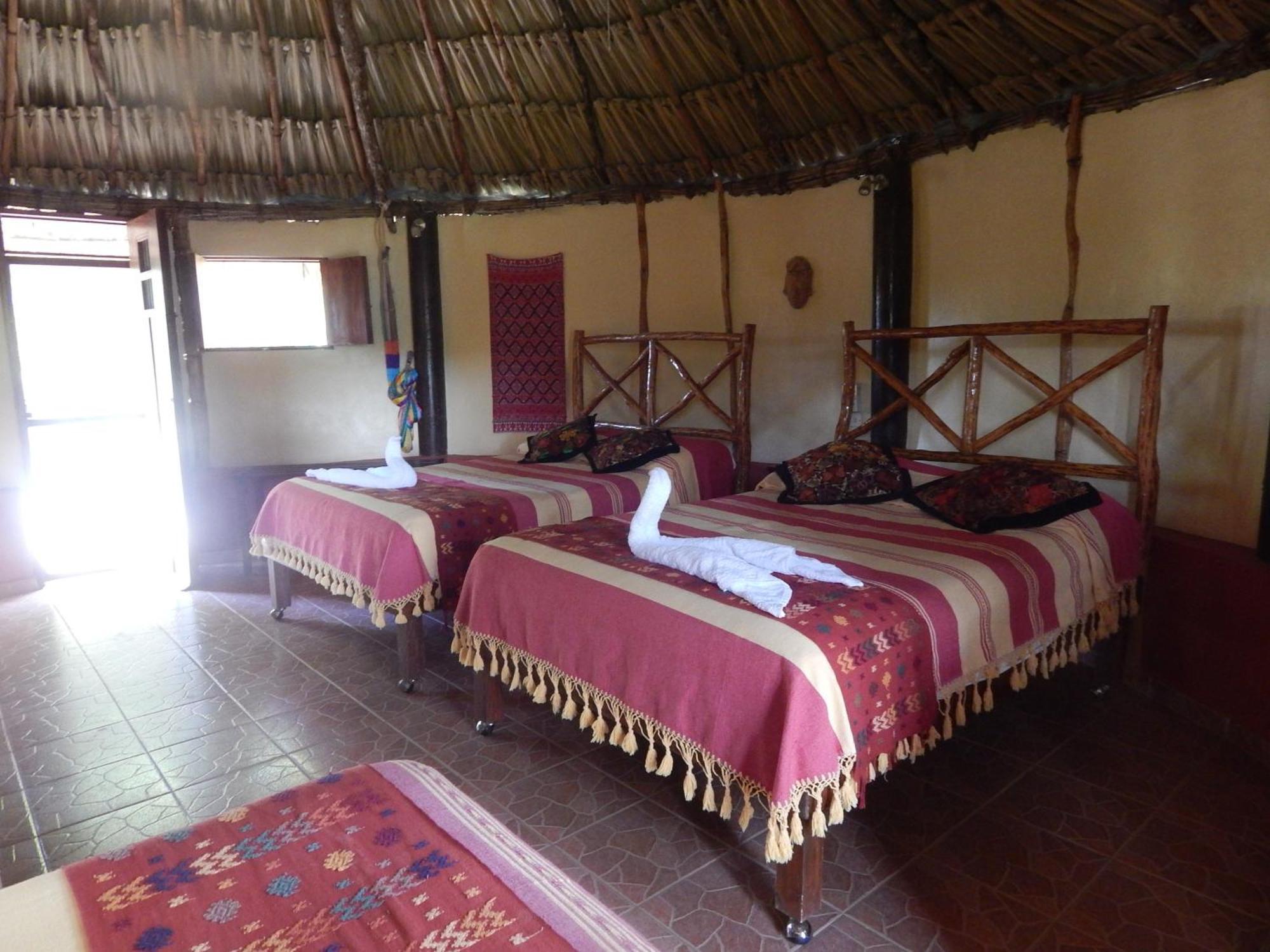 The Pickled Onion B&B And Restaurant Uxmal Santa Elena Стая снимка