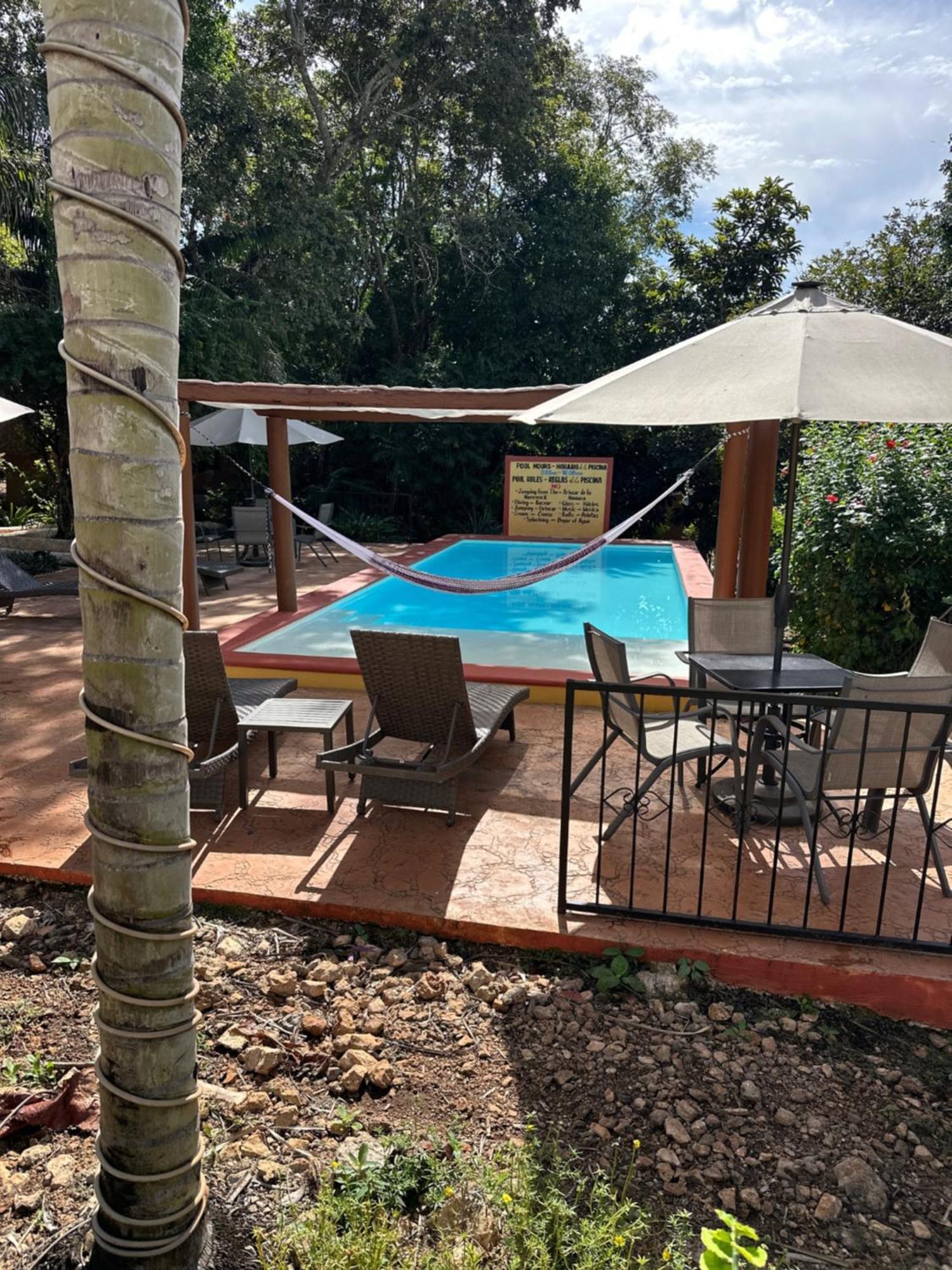 The Pickled Onion B&B And Restaurant Uxmal Santa Elena Екстериор снимка