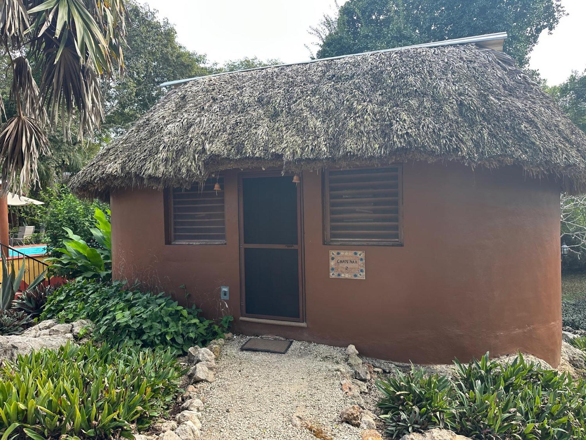 The Pickled Onion B&B And Restaurant Uxmal Santa Elena Екстериор снимка
