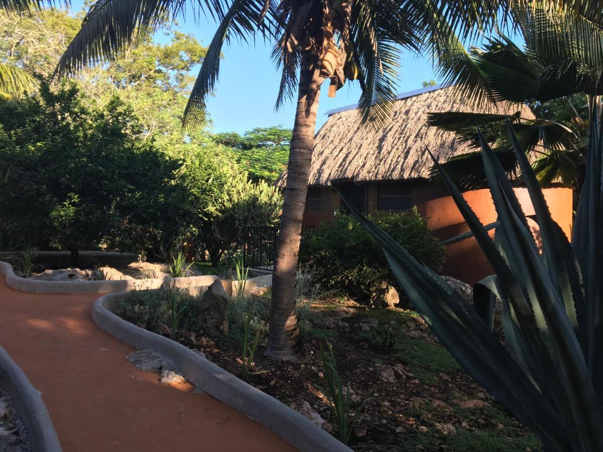 The Pickled Onion B&B And Restaurant Uxmal Santa Elena Екстериор снимка