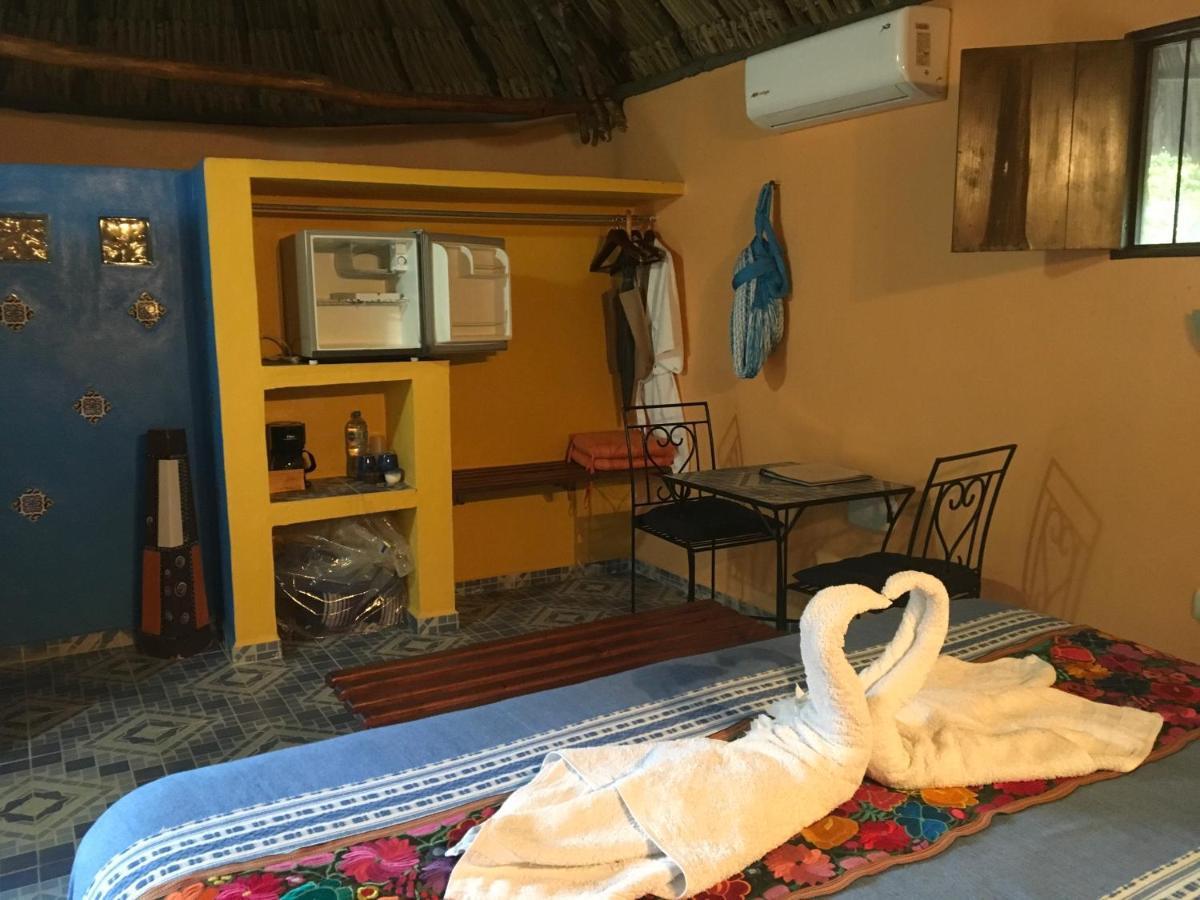 The Pickled Onion B&B And Restaurant Uxmal Santa Elena Екстериор снимка